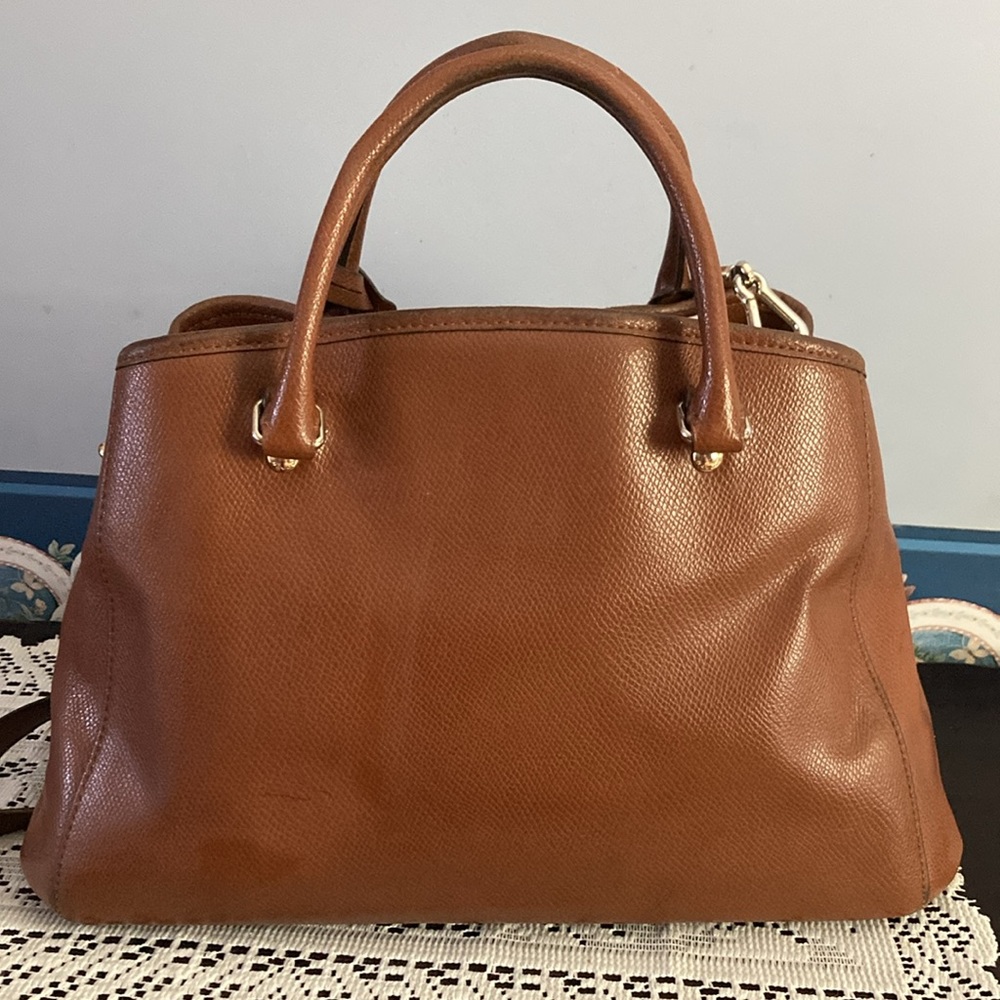 COACH Carmel color hand/shoulder bag, attached key holder, see pics $125 - Picture 3 of 13